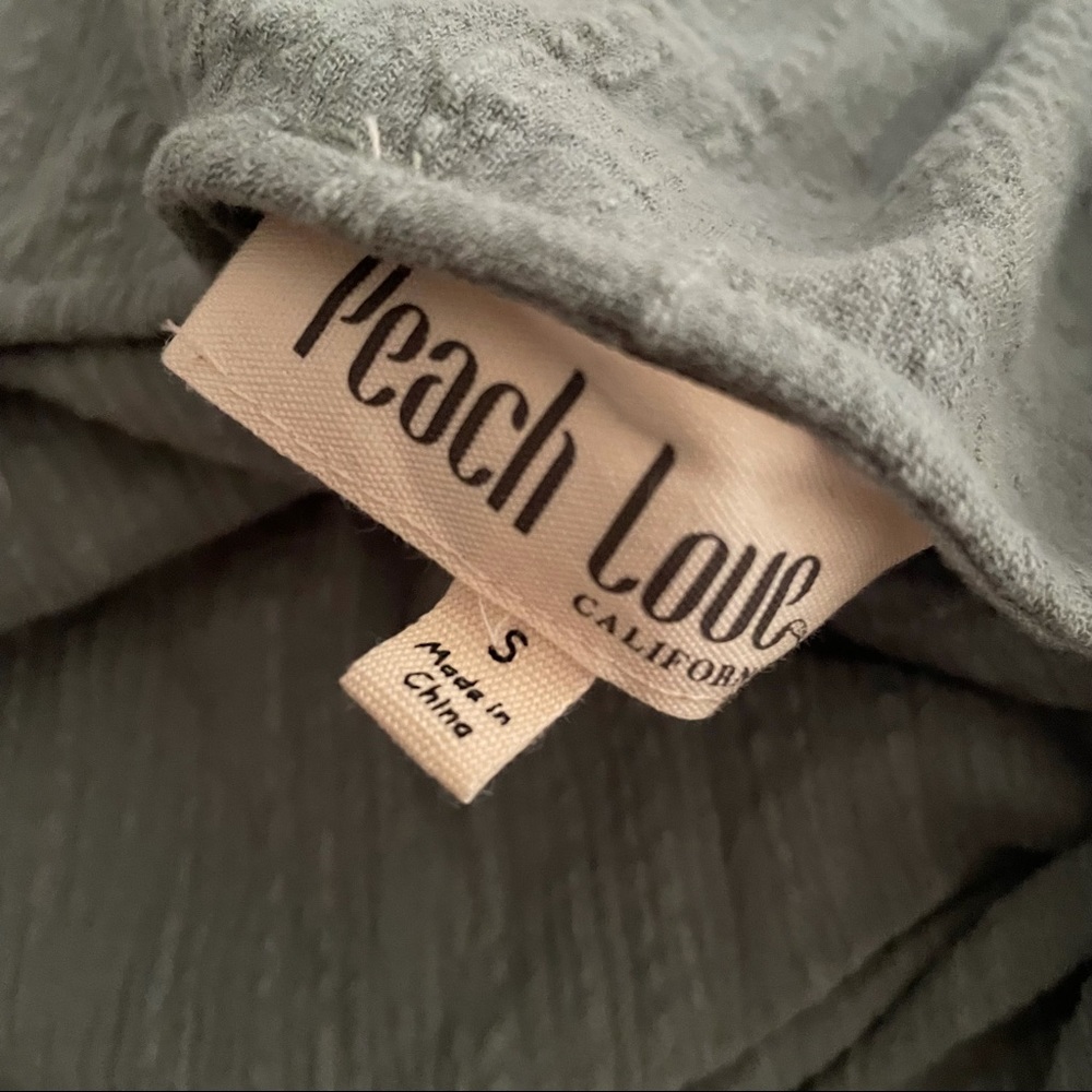 Vici Textured Wrap Dress - Picture 6 of 7